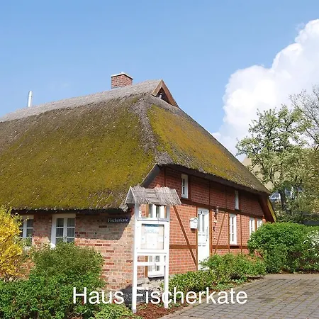 Apartment Alte Fischerkate Und Moewennest Gross Zicker