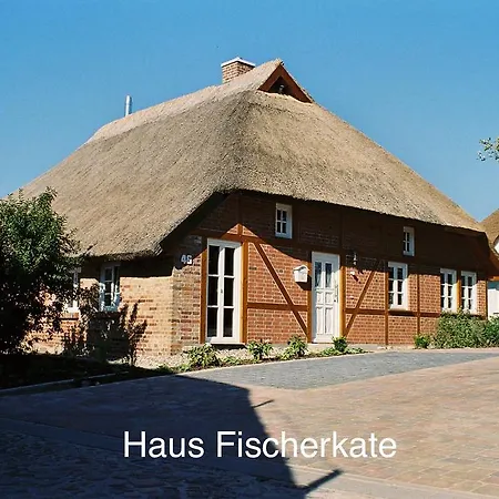 Alte Fischerkate Und Moewennest Gross Zicker