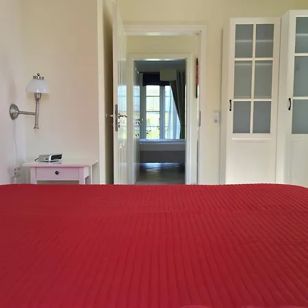 老渔夫的小屋和鸥巢酒店 *