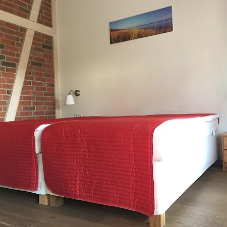 老渔夫的小屋和鸥巢酒店