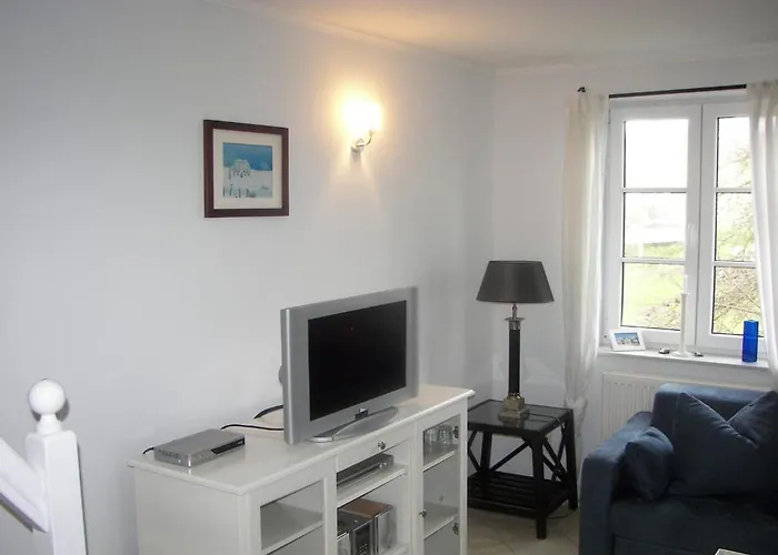Alte Fischerkate Und Möwennest Apartment Groß Zicker